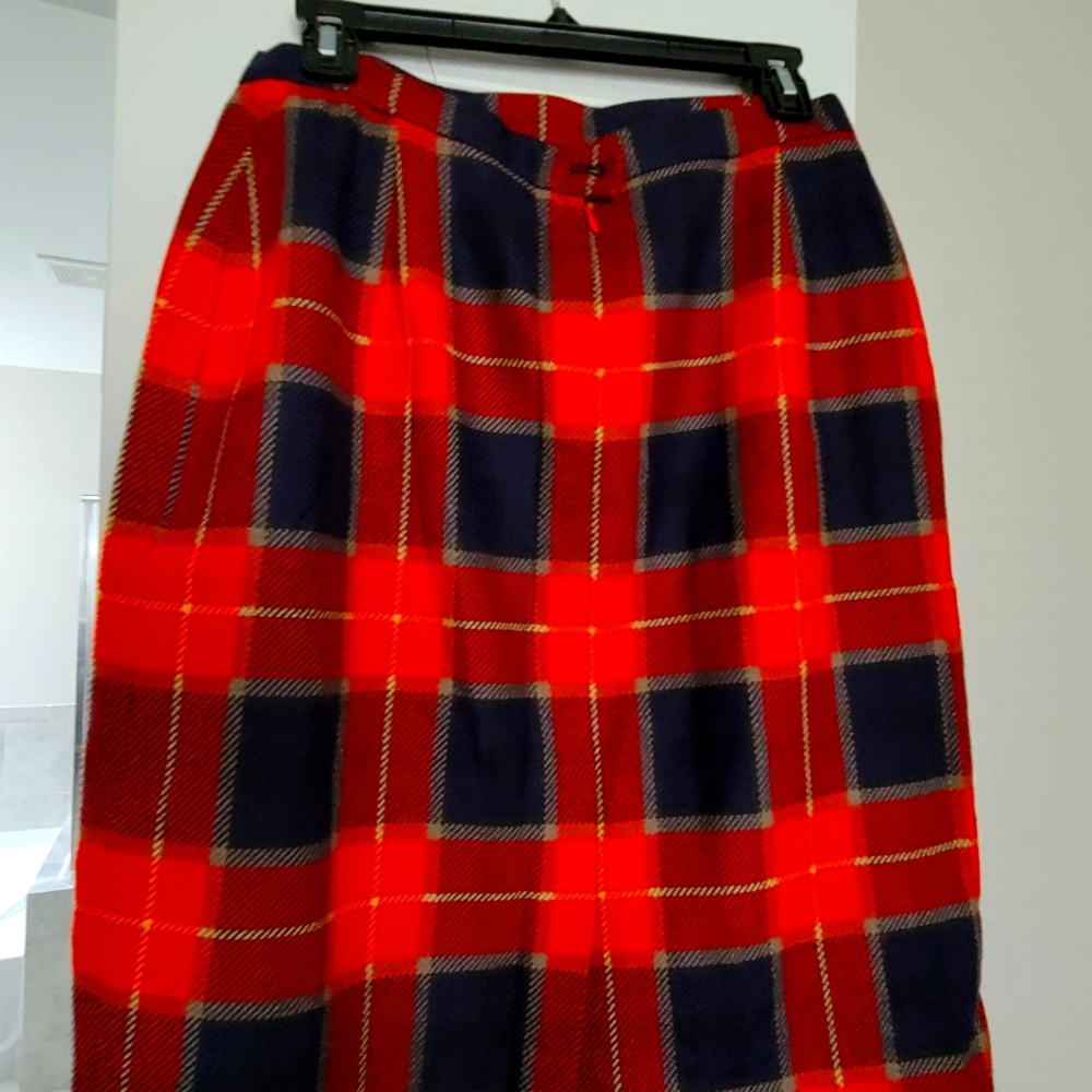 Escada skirt